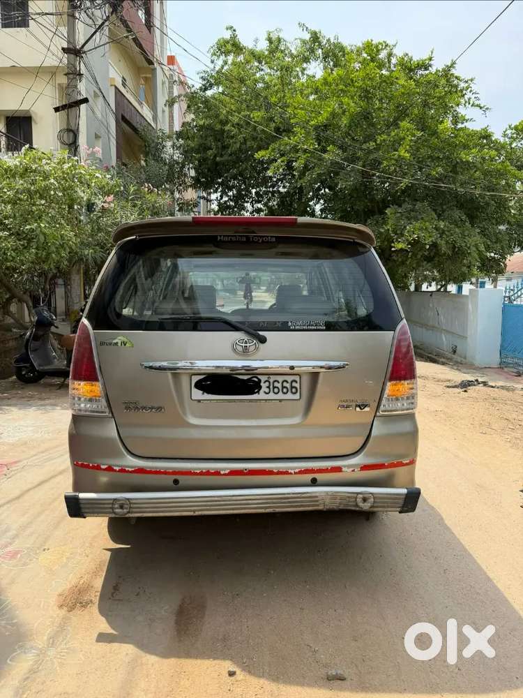 Toyota Innova 2011 Diesel Well Maintained