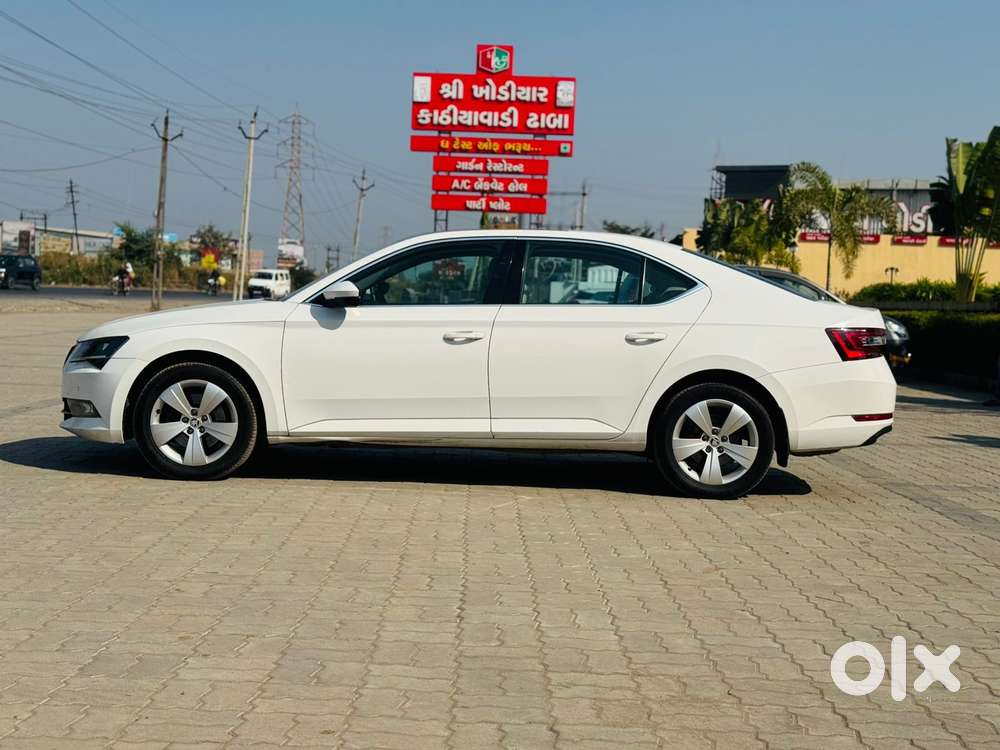 Skoda Superb Style 2.0 Tdi At, 2018, Diesel