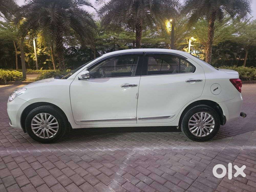 Maruti Suzuki Dzire 1.2 Zxi, 2023, Petrol