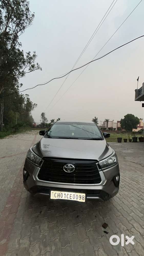 Toyota Innova Crysta 2023