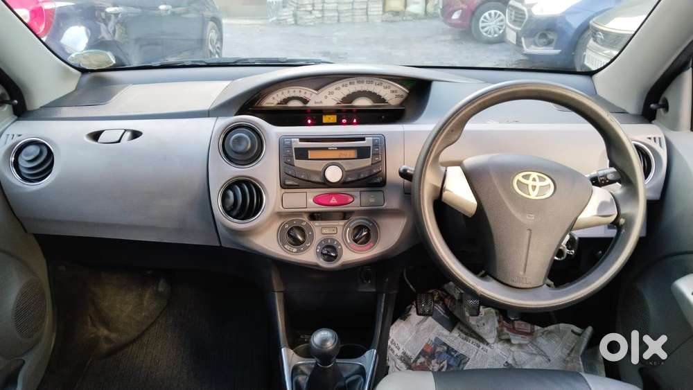 Toyota Etios 2010-2012 V, 2011, Petrol