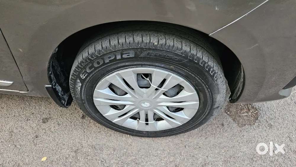 Maruti Suzuki Ertiga 2023 Vxi Petrol