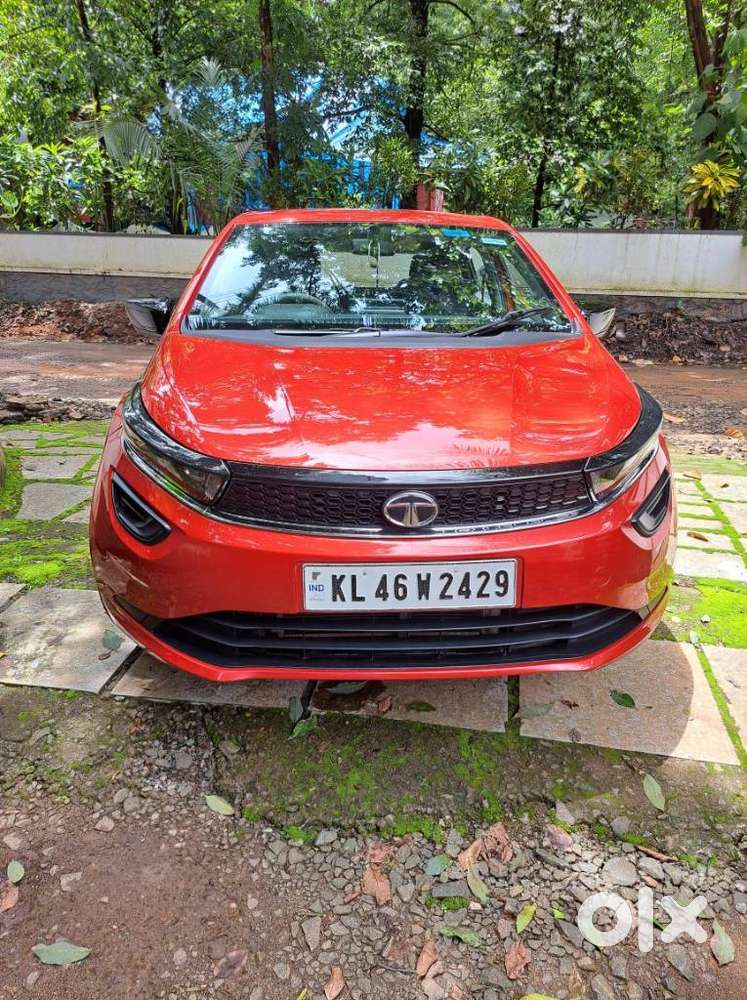Tata Altroz 1.2 Xe, 2021, Petrol