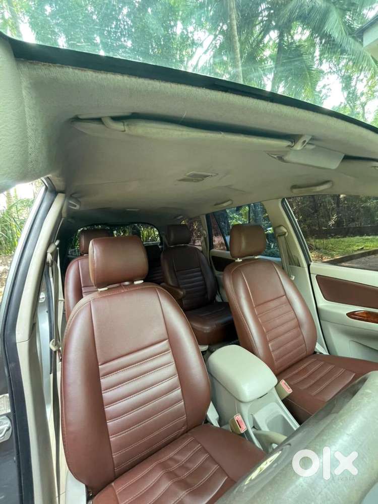Toyota Innova 2011 Diesel Well Maintained