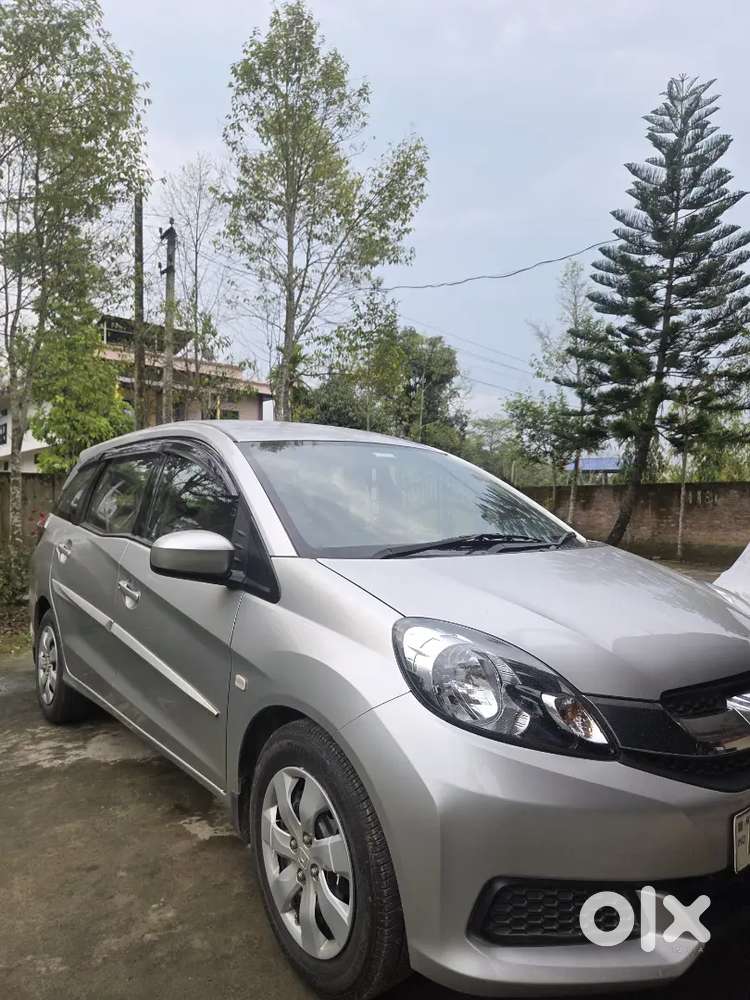 Honda Mobilio 2014 Petrol Well Maintained And Brand New Condition