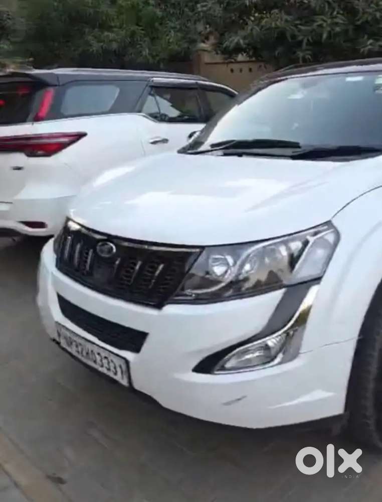 Mahindra Xuv500 2017 Diesel 98000 Km Driven