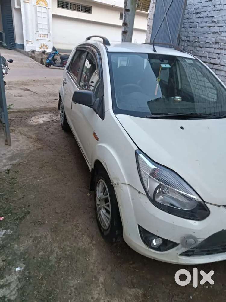 Ford Figo 2012 Diesel 94000 Km Driven