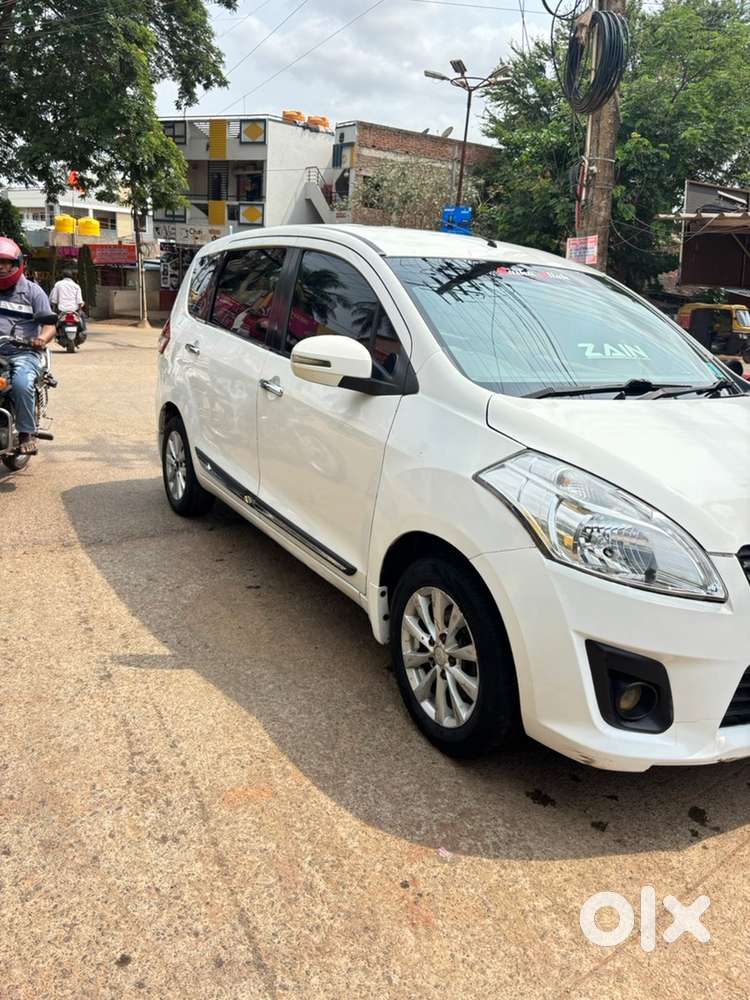 Maruti Suzuki Ertiga Zxi 2012