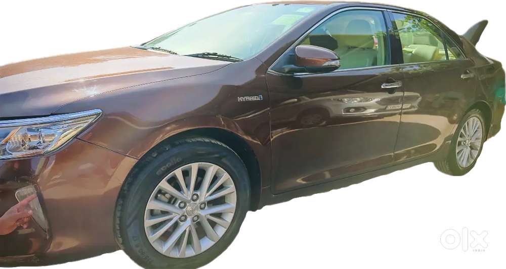 Toyota Camry Hybrid 2015 3rd Owner