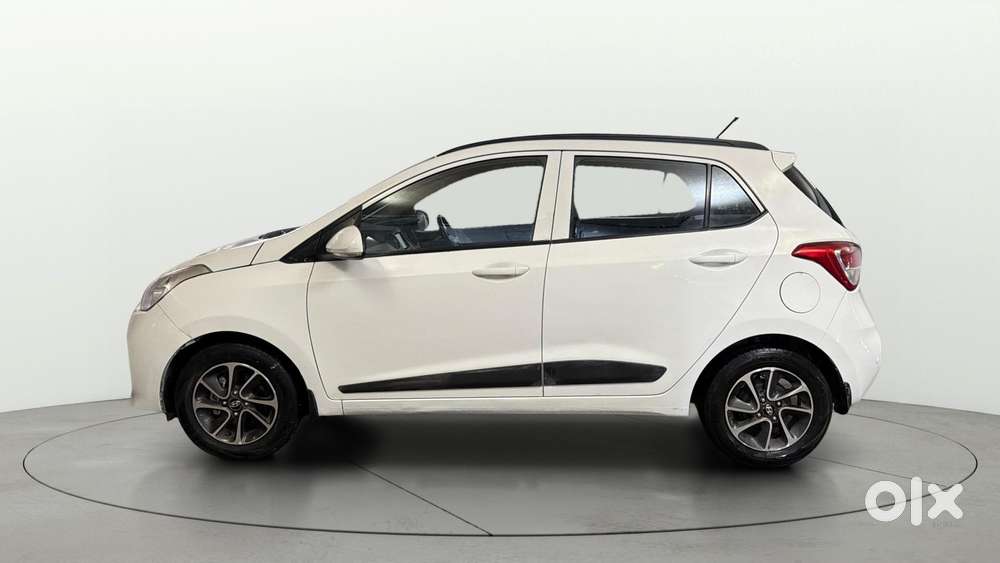 Hyundai Grand I10 [ ] 1.2 Kappa Vtvt Sportz At, 2018, Petrol