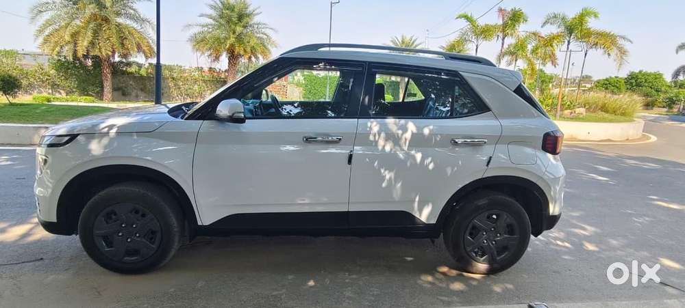 Hyundai Venue Sx, 2024, Petrol
