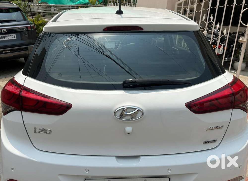 Hyundai I20 Petrol Manual 2016
