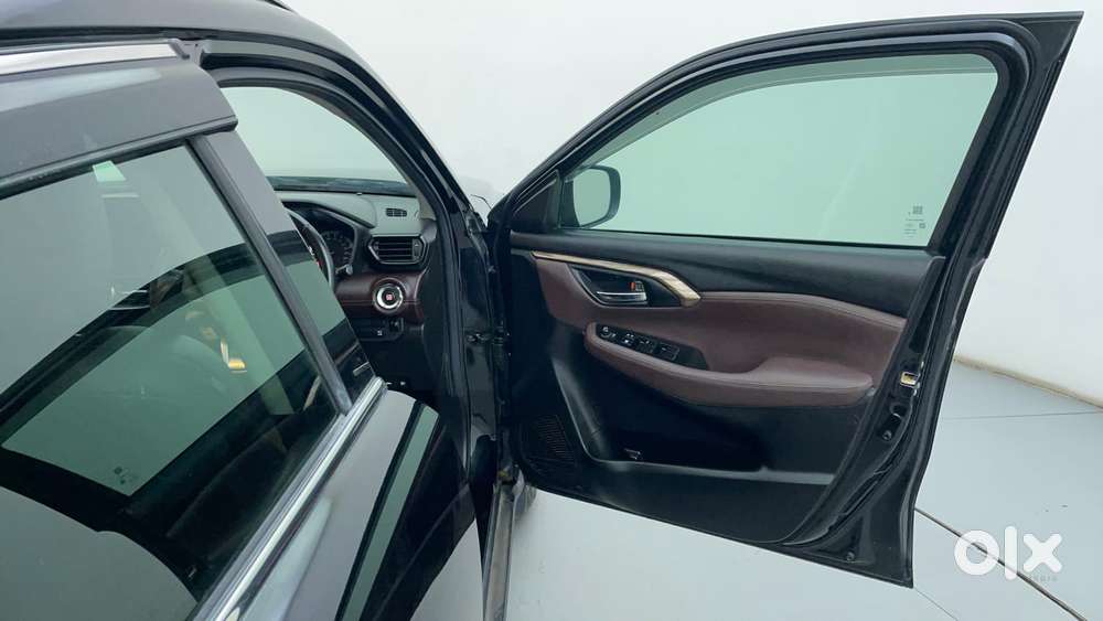 Maruti Suzuki Grand Vitara 1.5 Alpha Smart Hybrid, 2023, Petrol