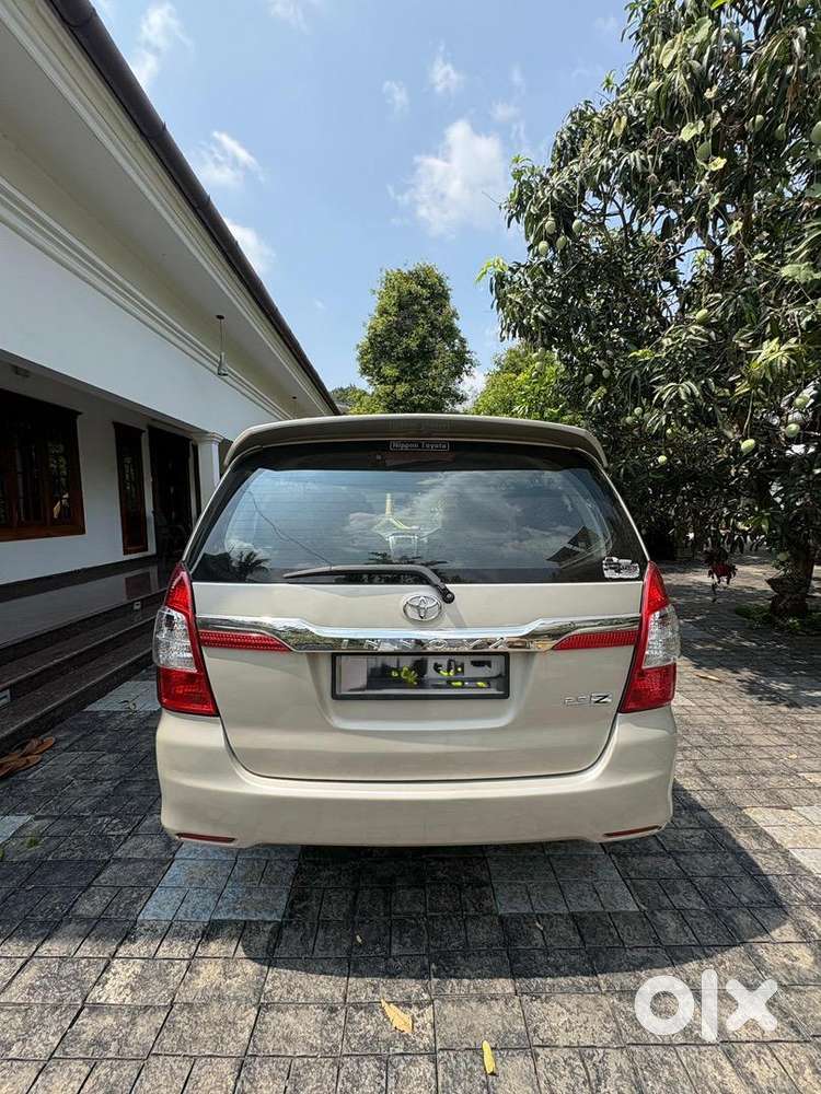 Toyota Innova 2015 Diesel Well Maintained