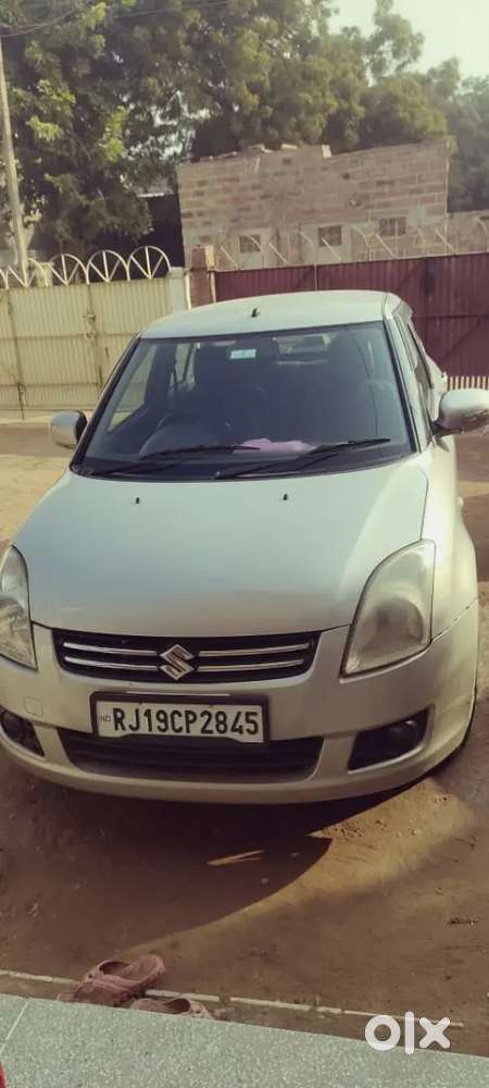 मारुति सुजुकी स्विफ्टओके कंडीशन  इंश्योरेंस रनिंग 2030 तक आरसी वैलिड