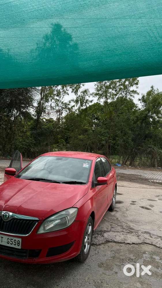 Skoda Rapid 2012 Diesel 118000 Km Driven 1st Owner