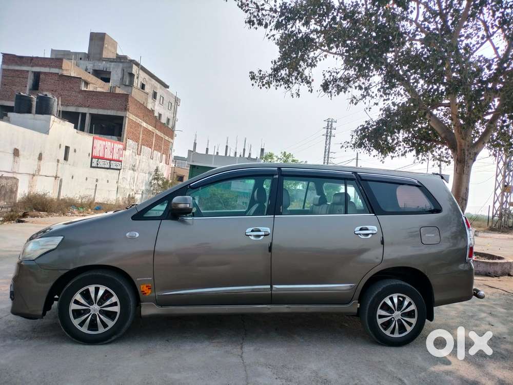 Toyota Innova 2012-2013 2.5 G (diesel) 8 Seater, 2014, Diesel