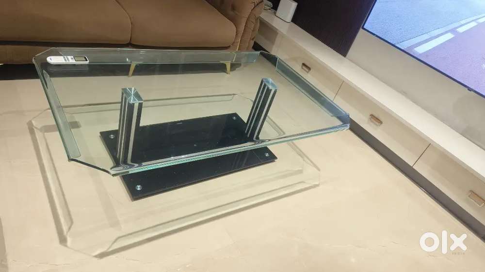 GLASS TABLE IMPORTED FOR SALE