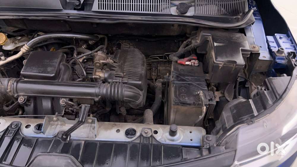 Renault Triber Rxz, 2022, Petrol