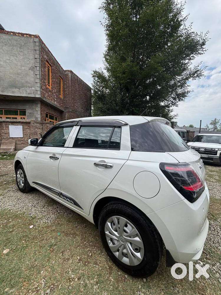 Maruti Suzuki Swift Lxi Option, 2025, Petrol