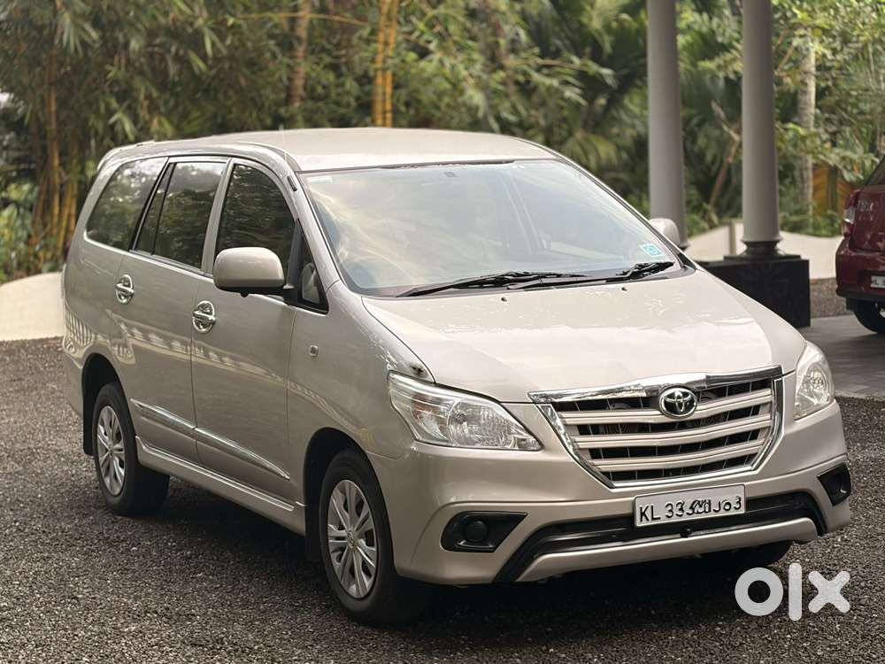 Toyota Innova 2.5 Gx 7 Str Bs-iii, 2016, Diesel