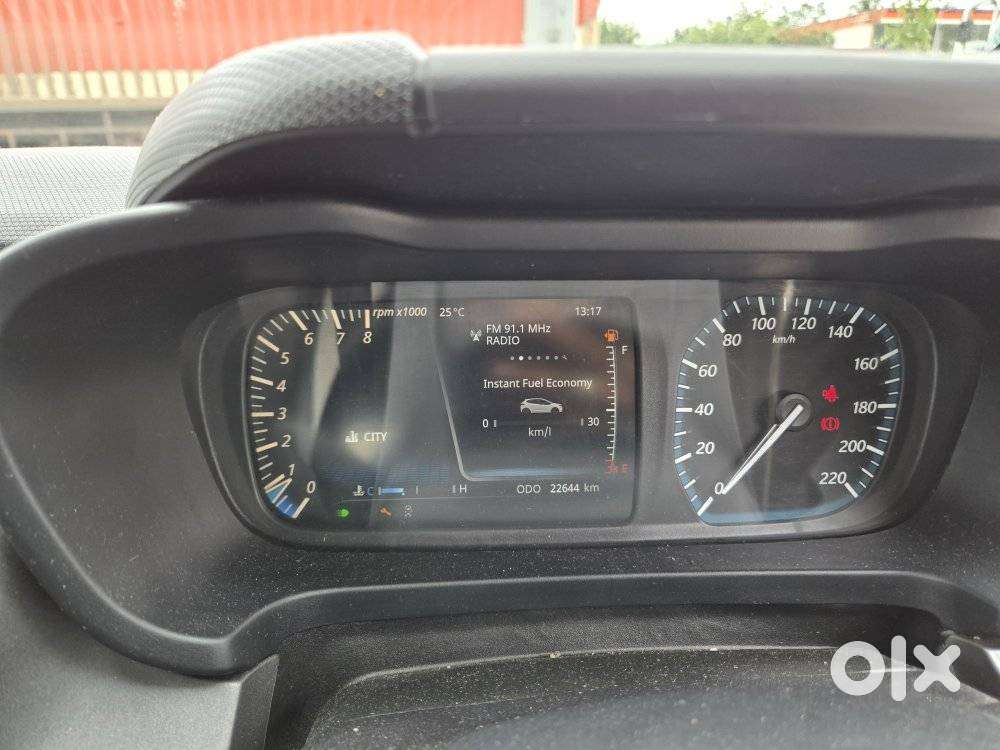 Tata Altroz Xz Plus (s), 2023, Petrol