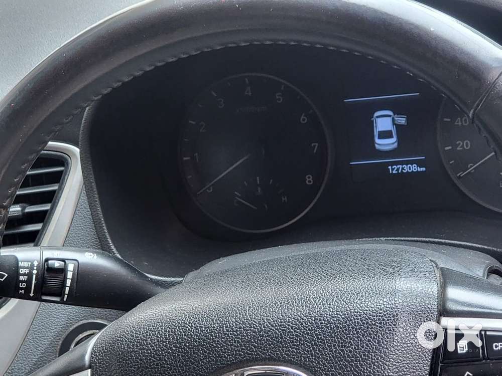 Hyundai Verna Petrol 2018 Year