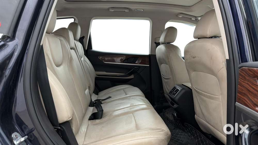 Mahindra Xuv700 2.2 Ax 5 Diesel At 7 Str, 2023, Diesel