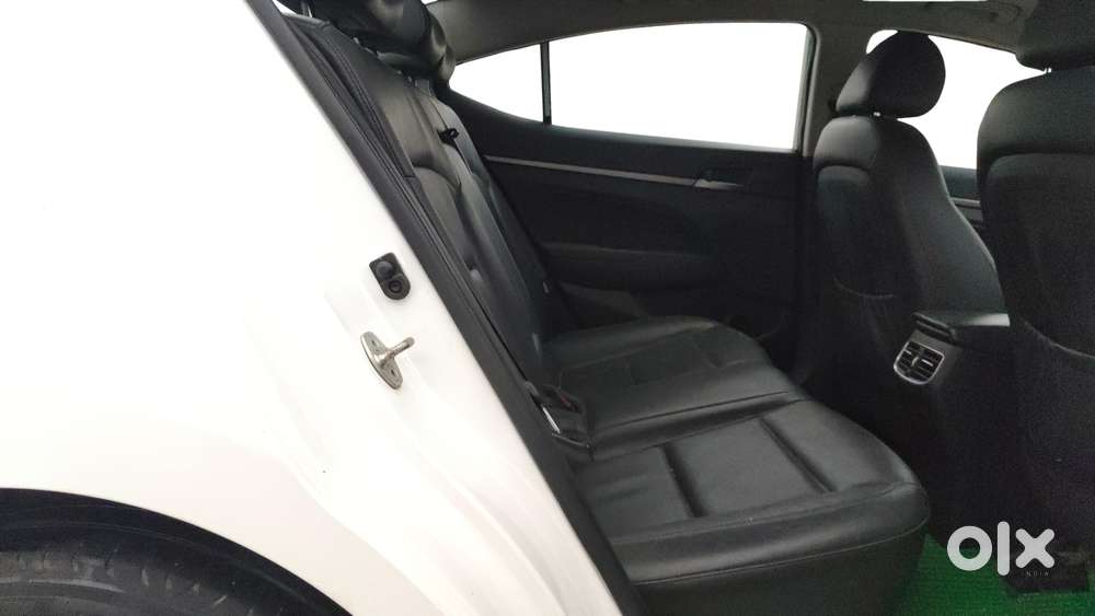 Hyundai New Elantra 1.5 Sx (o) Diesel At, 2017, Diesel
