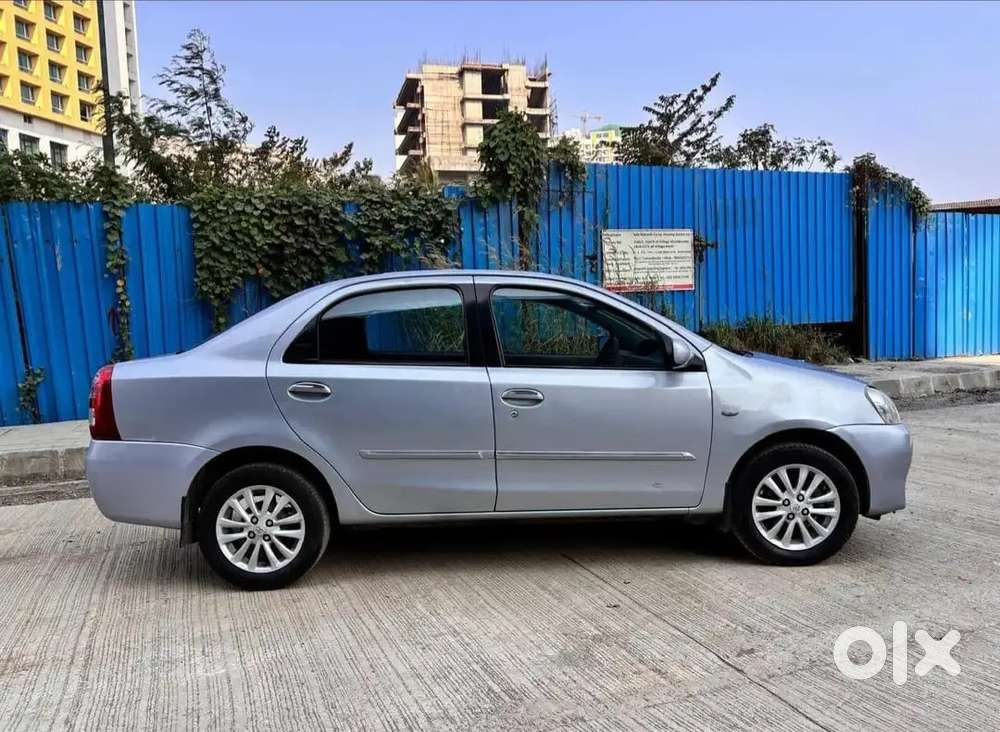 Toyota Etios 2011 Petrol 90000 Km Driven