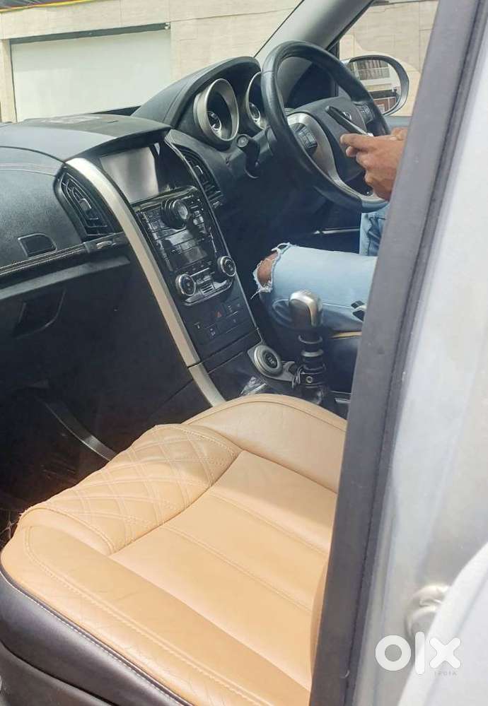 Mahindra XUV500 W11 Option, 2020, Diesel