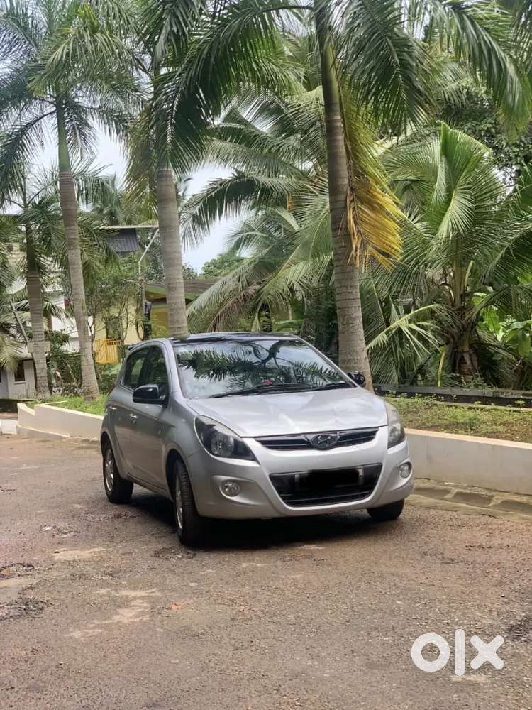 Hyundai I20 Sportz 2011 Petrol