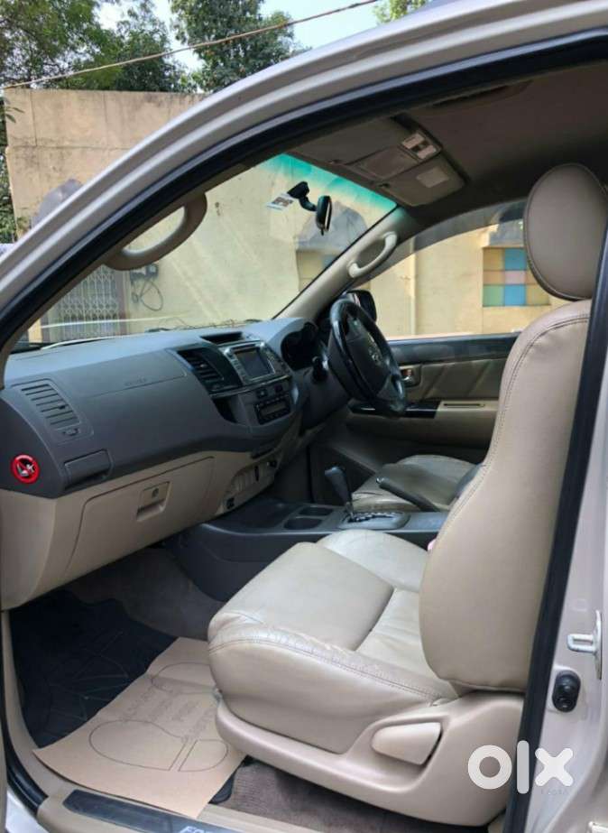 Toyota Fortuner 3.0 4x2 Automatic, 2012, Diesel