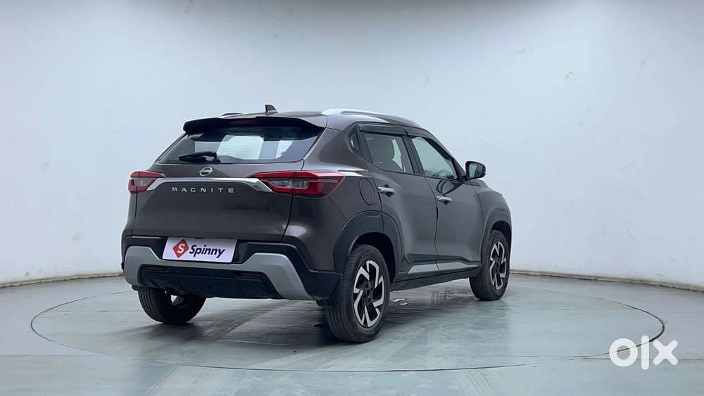 Nissan Magnite 1.0 Xv, 2023, Petrol