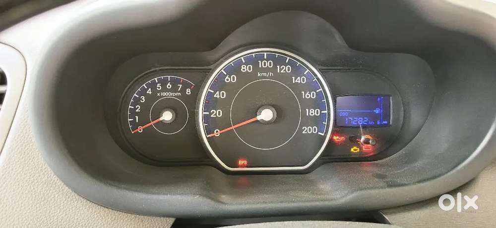 कार में किसी तरह का कोई खर्चा नहीं है Car Bilkul Maintain है