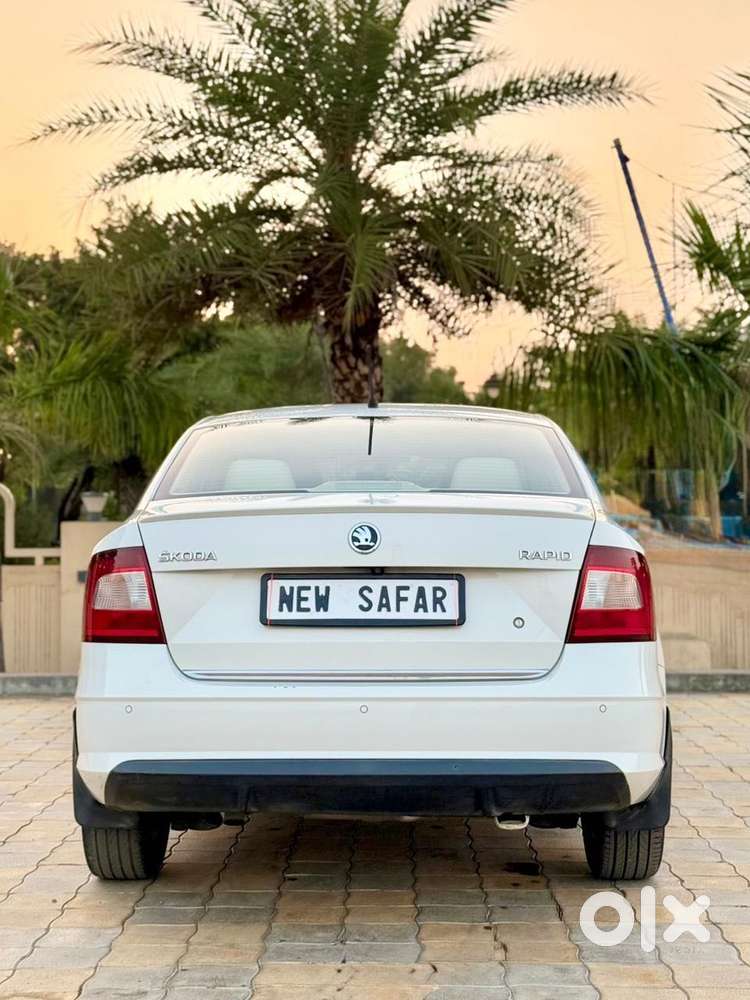 Skoda Rapid 1.0 Style At, 2021, Petrol