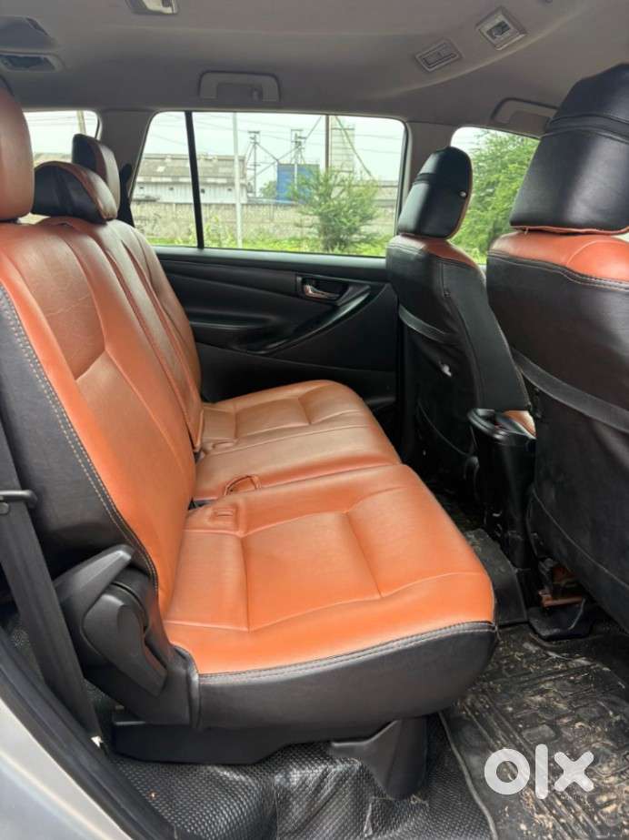 Toyota Innova Crysta [2020-ongoing] 2.4 Gx 8 Str, 2020, Diesel