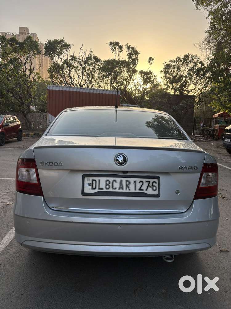 Skoda Rapid 1.6 Mpi At Style, 2017, Petrol