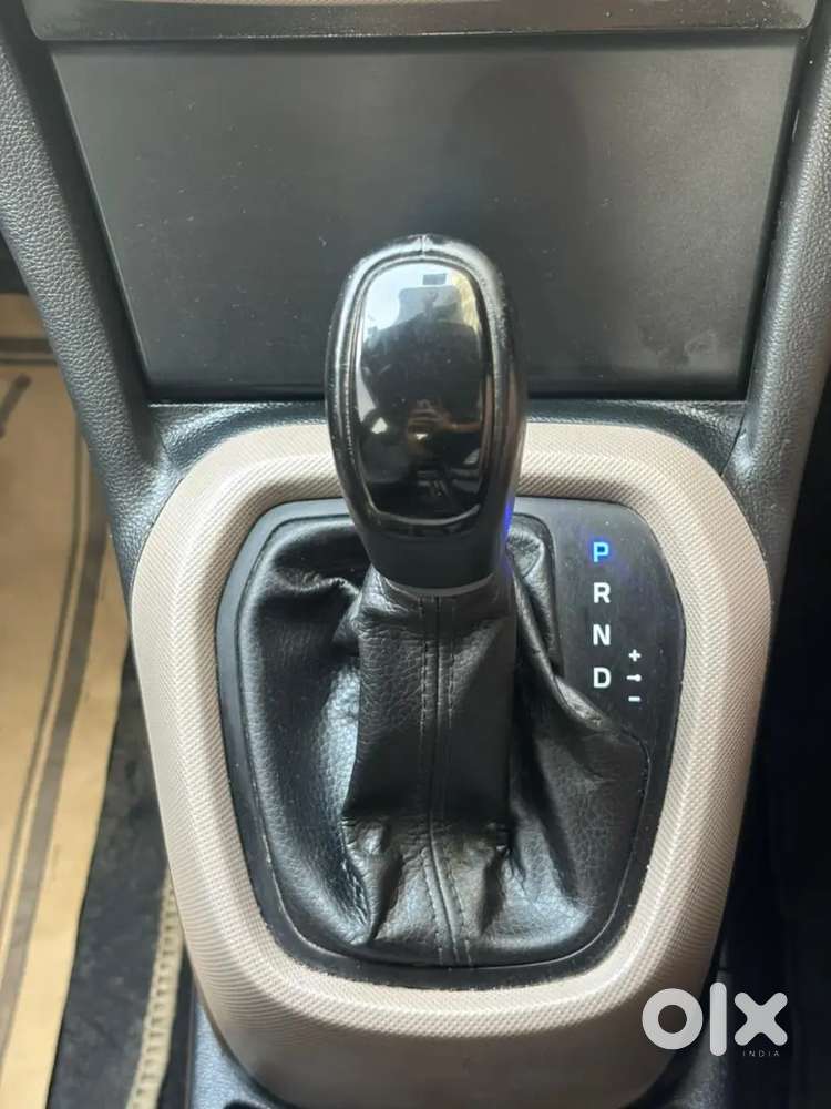 Showroom Condition Hyundai Xcent 2015 Petrol
