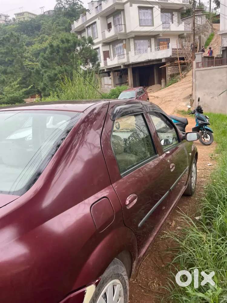 Mahindra Logan Petrol 2008
