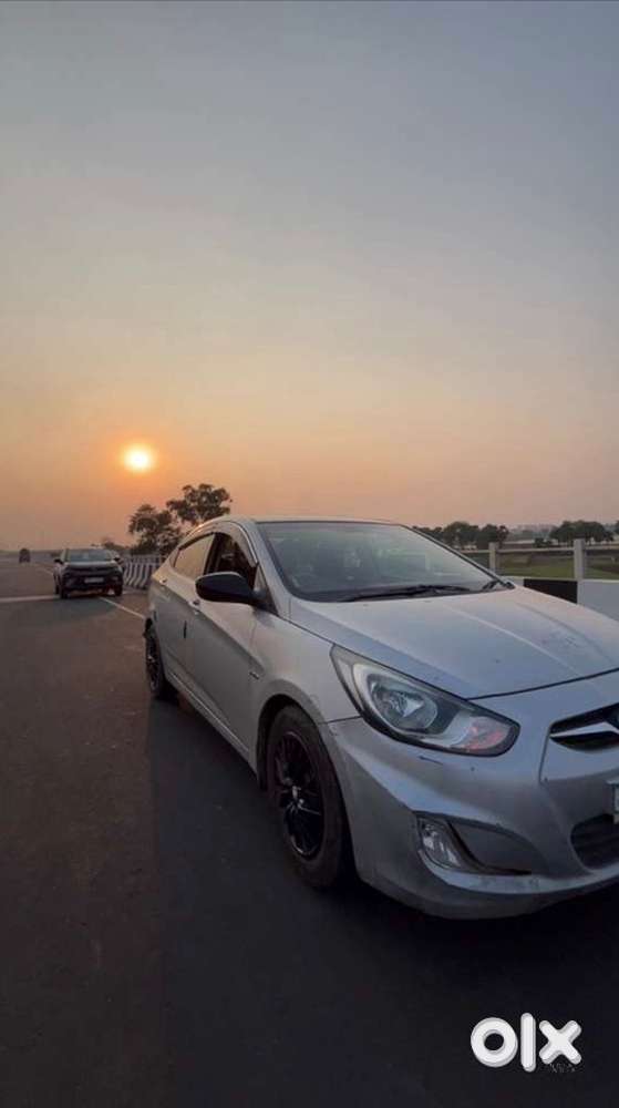 Hyundai Verna Petrol 2014
