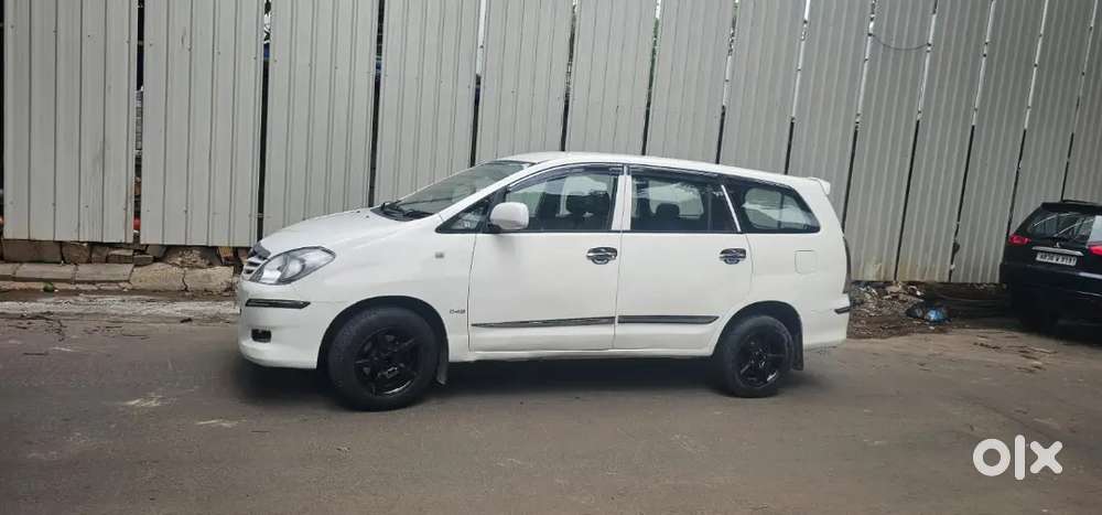Toyota Innova 2006 Diesel Well Maintained