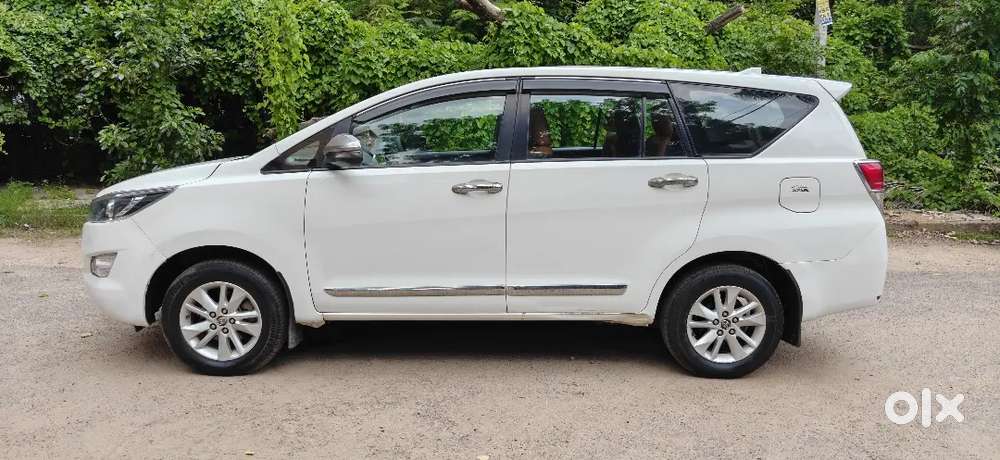 Crysta 2018 G Variant Mt