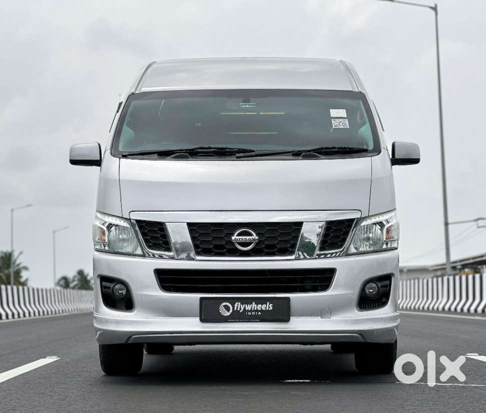 Nissan Urvan, 2016, Petrol