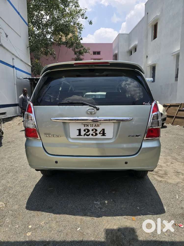 Toyota Innova 2006 Petrol 222000 Km Driven
