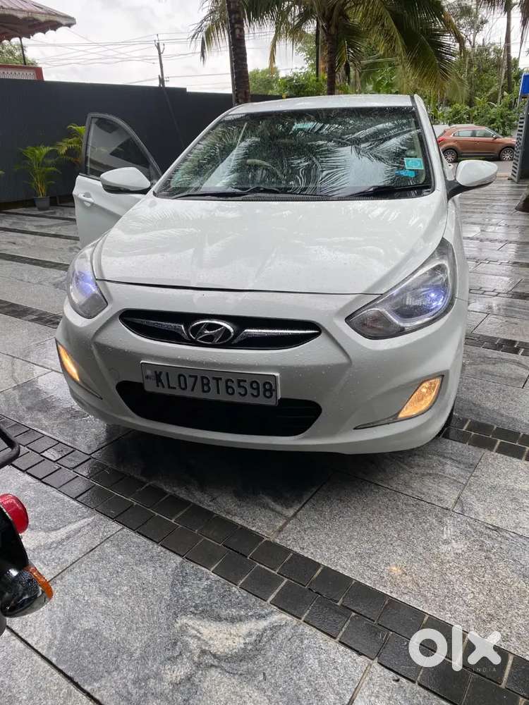 Hyundai Verna Vtvt 1.6 2012