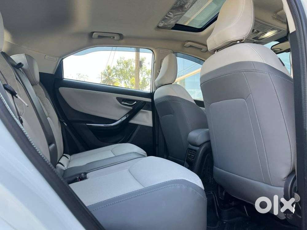 Tata Nexon Ev Empowered Plus Lr, 2024