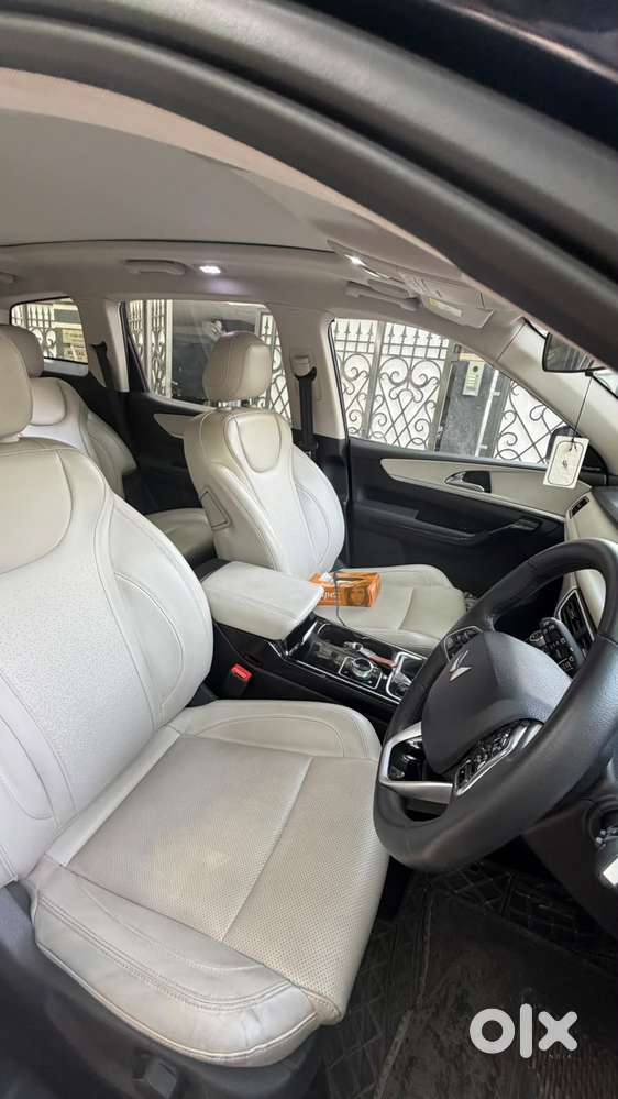 Mahindra Xuv700 Ax7 Luxury Pack Awd, 2022, Diesel