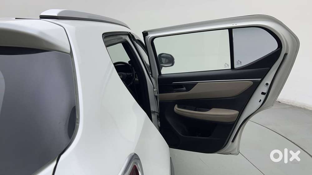 Honda Elevate Vx Cvt, 2023, Petrol