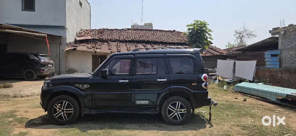 Mahindra Scorpio Classic 2021 Diesel 151000 Km Driven